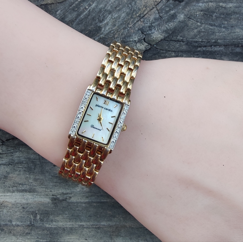 Vintage Women's Pierre Cardin Watch - Picture 4 of 6